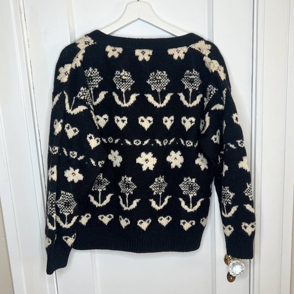 Vintage 100% Wool Hand Knit Cardigan Hearts/Flowers Bordado - L - Picture 2 of 6